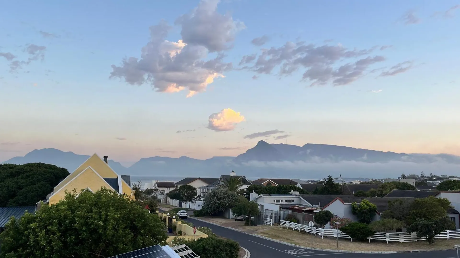 Storyhouse In Kommetjie 0*,  Südafrika