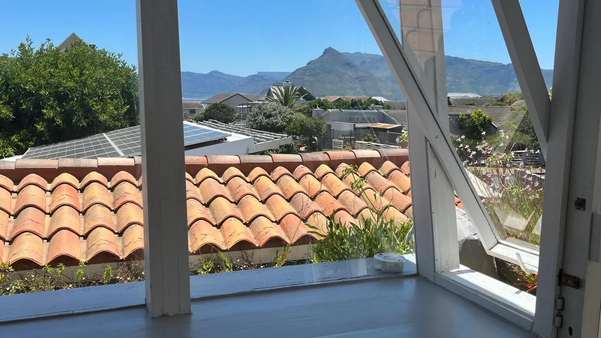 Storyhouse In Kommetjie Apartment